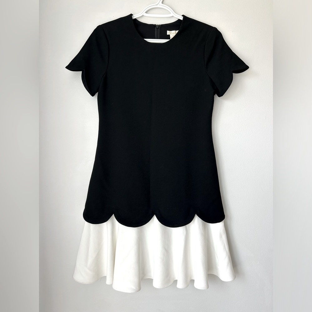 Shoshanna Black & White Scalloped Short Sleeve Dress